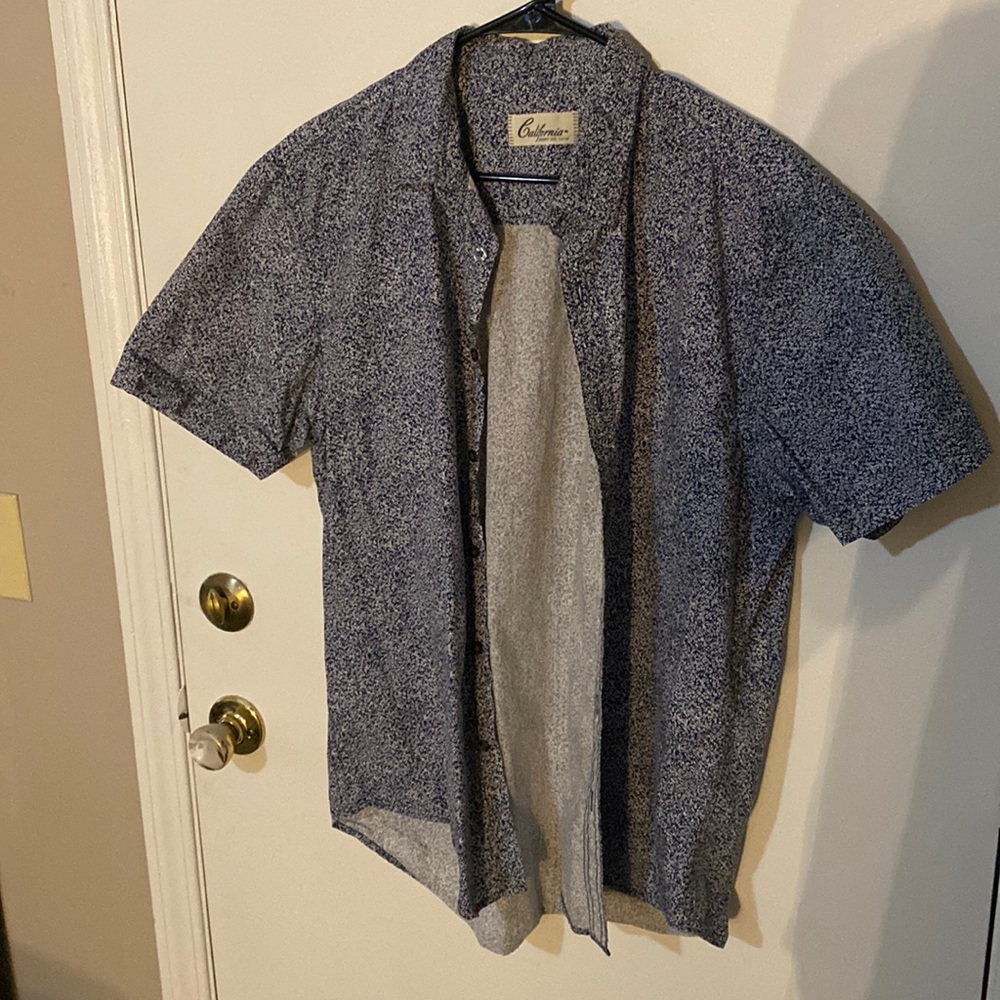Blue floral pattern button down
